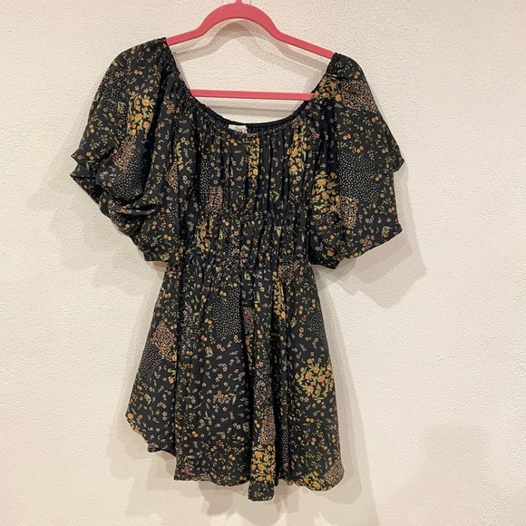 NEW The Post Kingsley Floral Tie Waist Dress Size Small - Picture 2 of 5